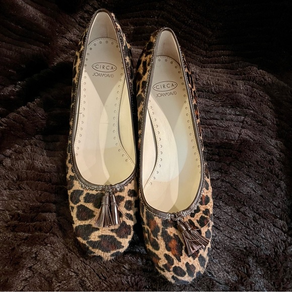 Circa Joan & David Leopard Calf Skin Pump - Picture 1 of 12